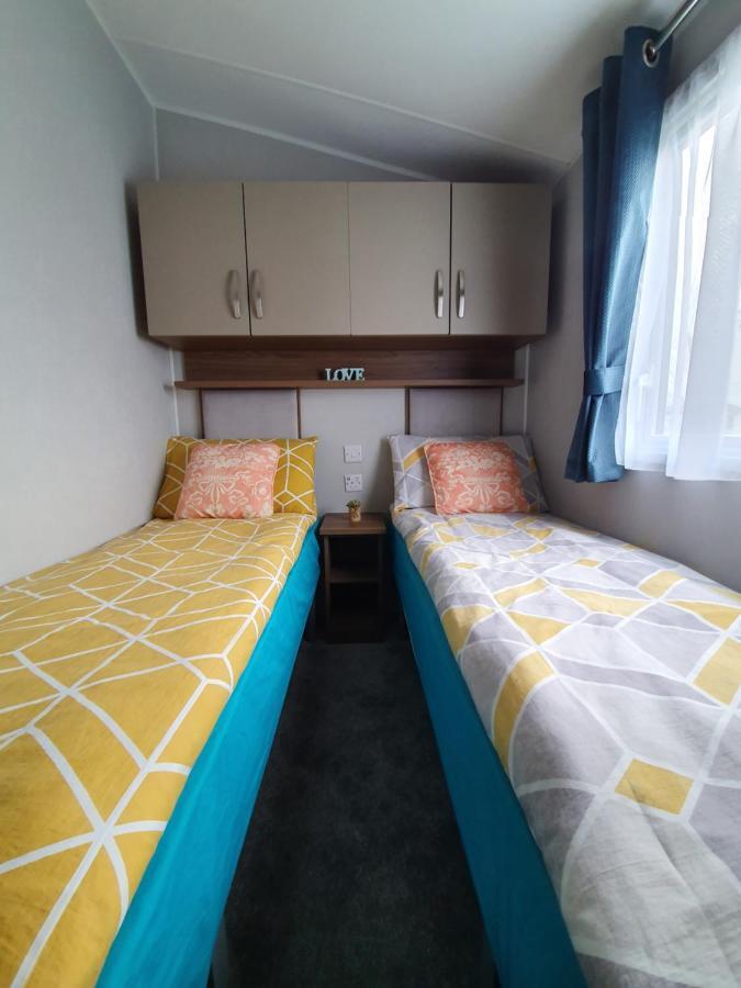 Rj Luxury Caravan Hire With Hot Tub Tattershall Exteriér fotografie