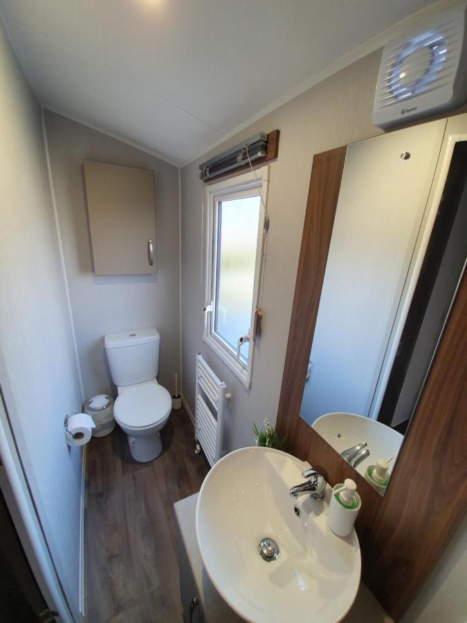 Rj Luxury Caravan Hire With Hot Tub Tattershall Exteriér fotografie